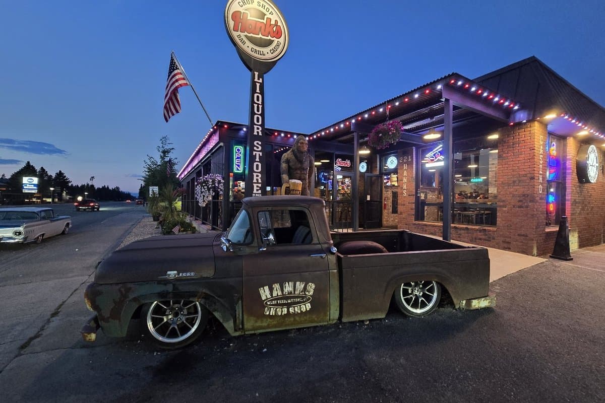 Hanks Chop Shop