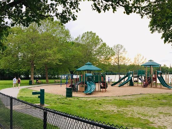 Lake Claire Playground