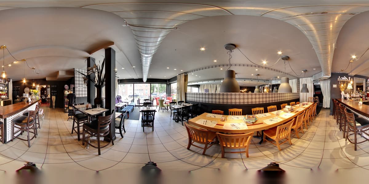 Regine Cafe