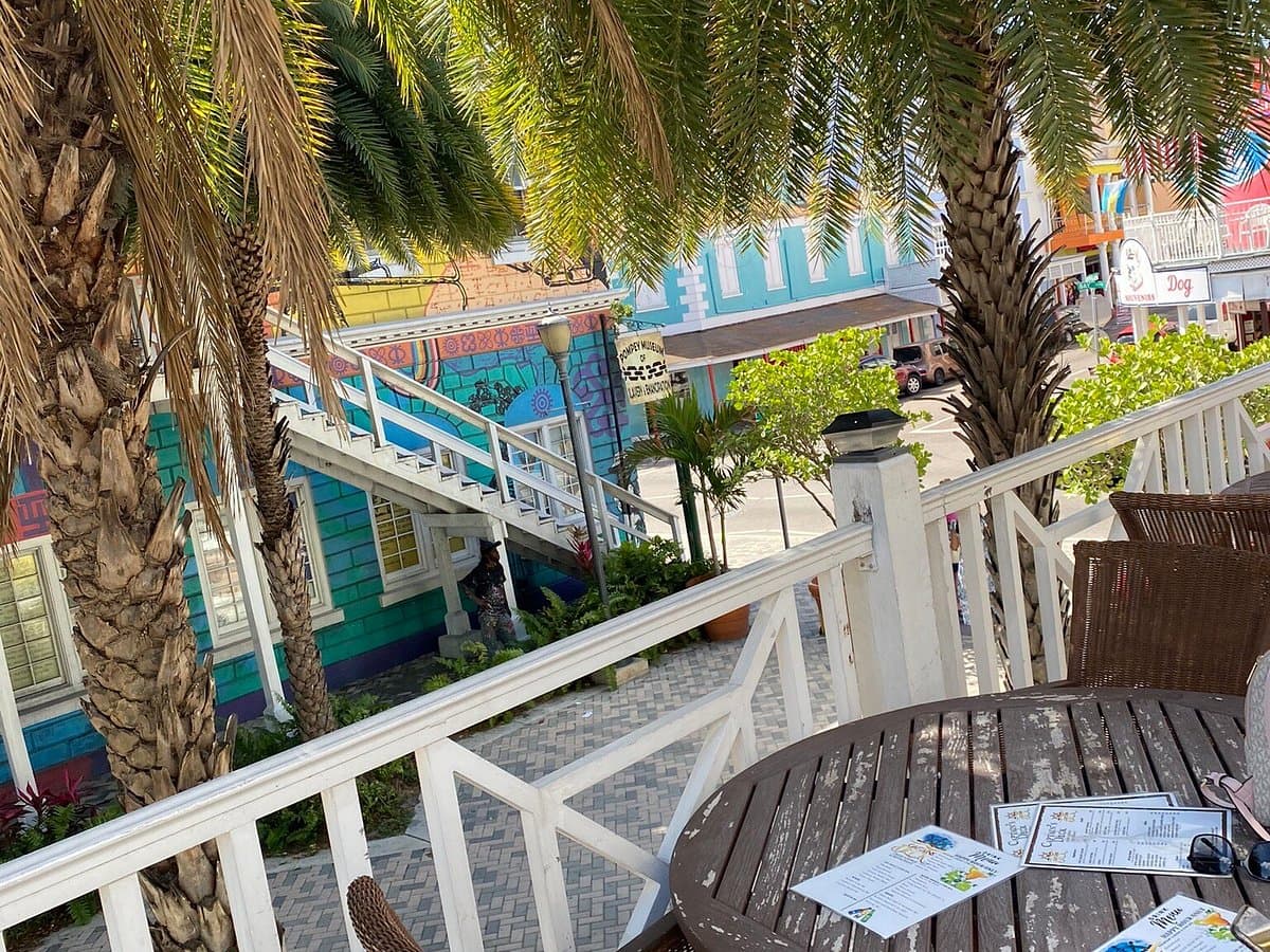 Captain Vinny's Hideaway