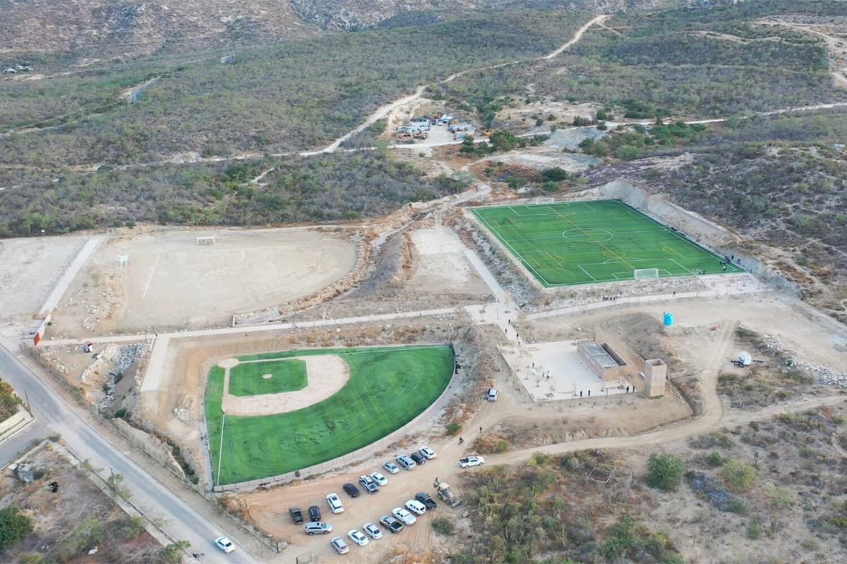 BASEBALL FIELD sports unit CABO SAN LUCAS, photo 1 of 6
