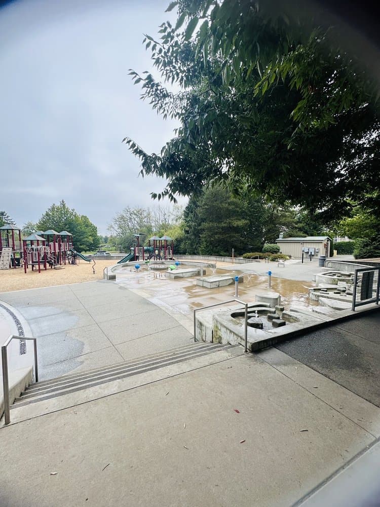 Turkey Thicket Playground And Spray Park, photo 1 of 4