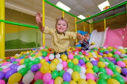 Kiddy Club Houses