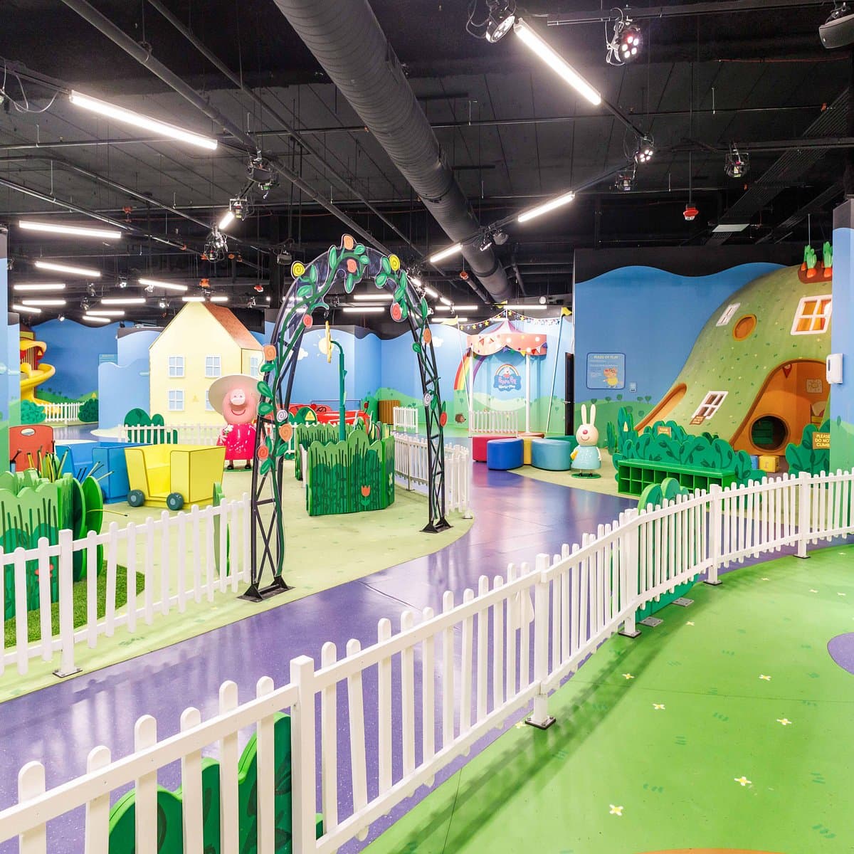Imagine That World of Play — photo 1 of 2