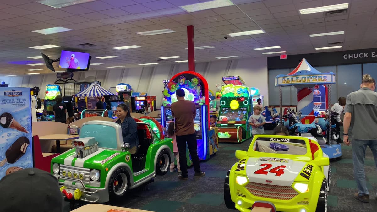 Chuck E. Cheese