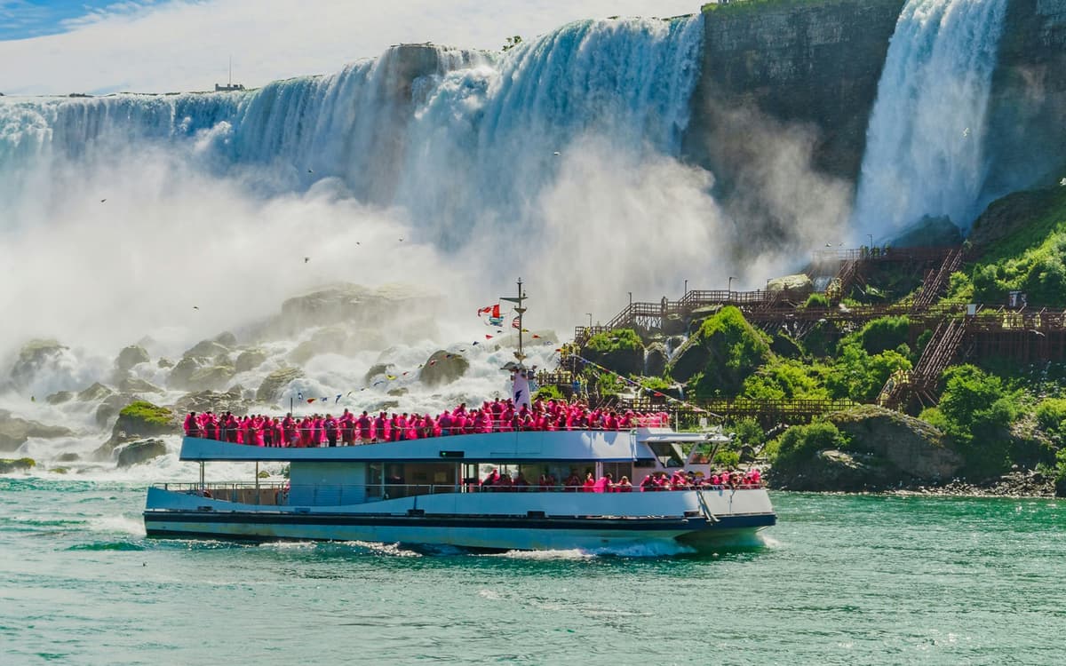 Niagara Falls Canada Tours - Niagara Falls Sightseeing Tours & Boat Cruise From Toronto, photo 1 of 2