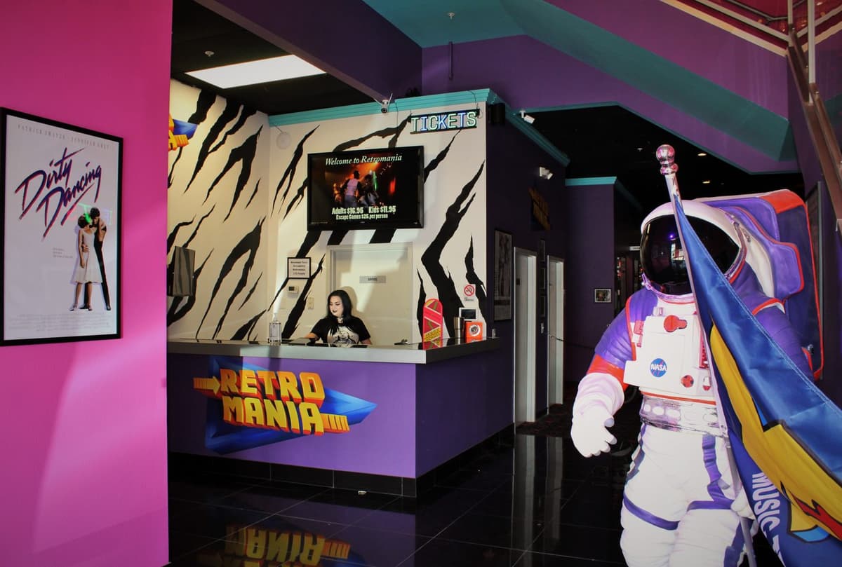 Retromania