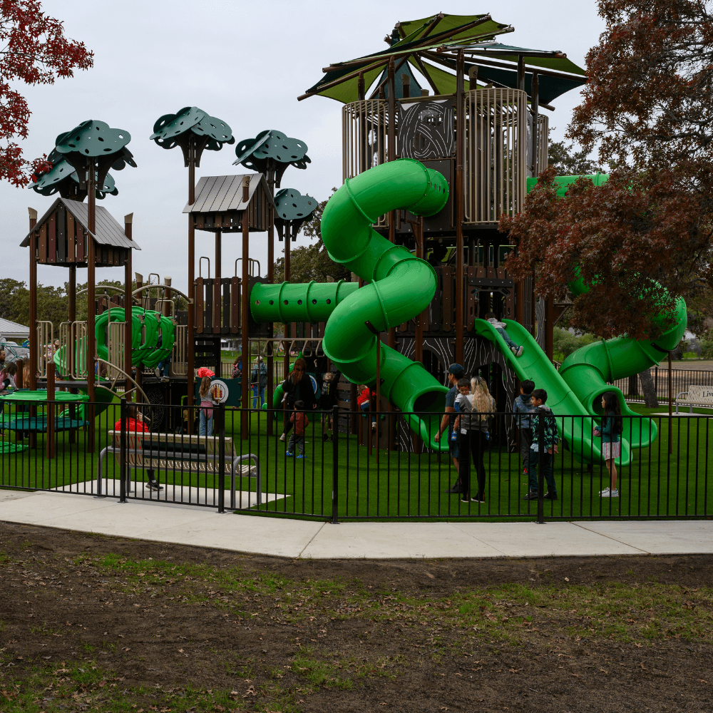 Live Oak Park Treehouse Playground