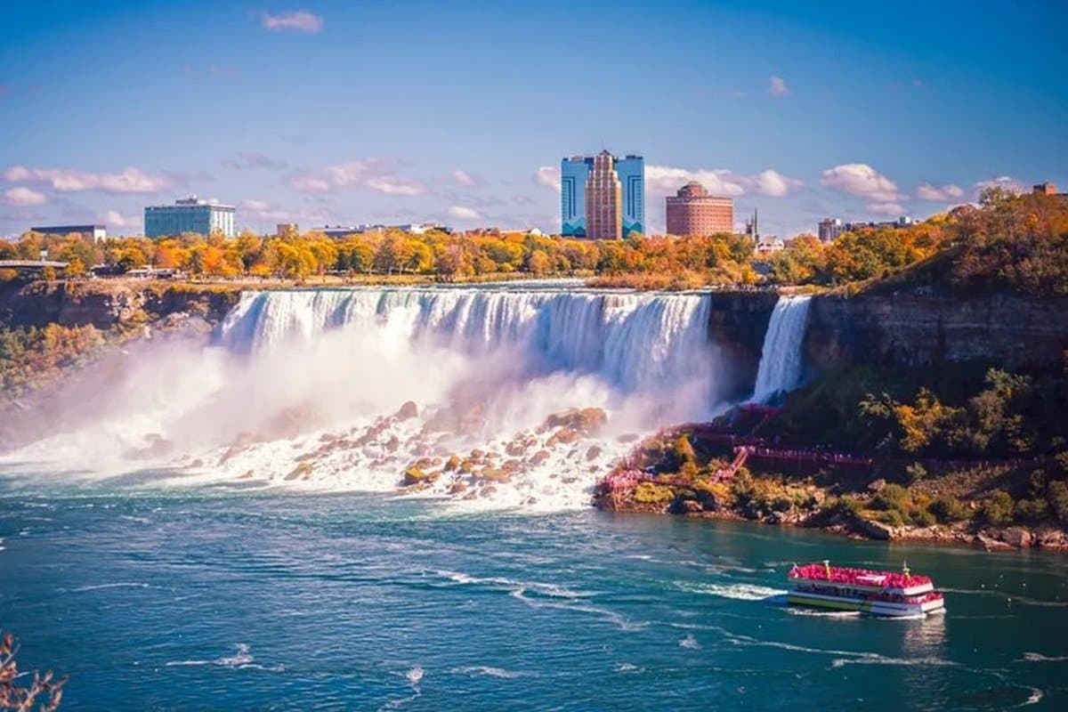 Niagara Falls Boat Ride and Tours Canada