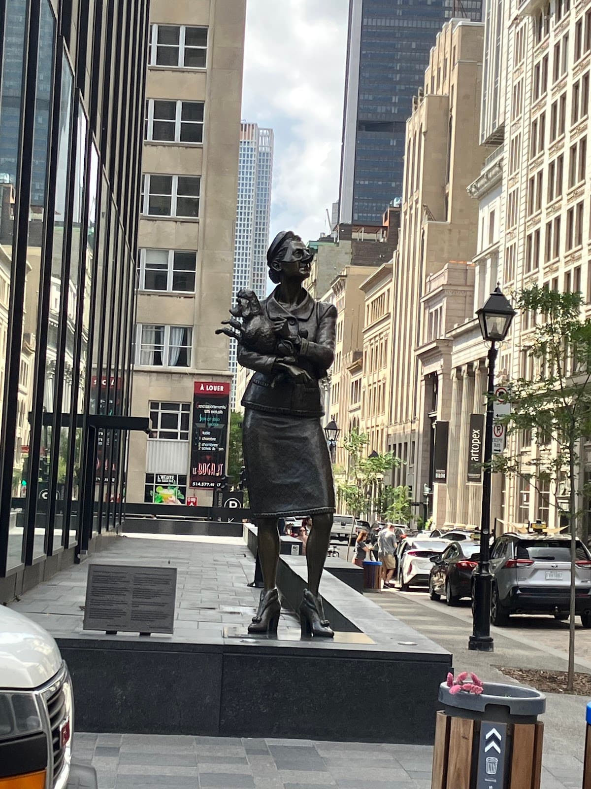 Free Montreal Tours - Old Montreal Walking Tours