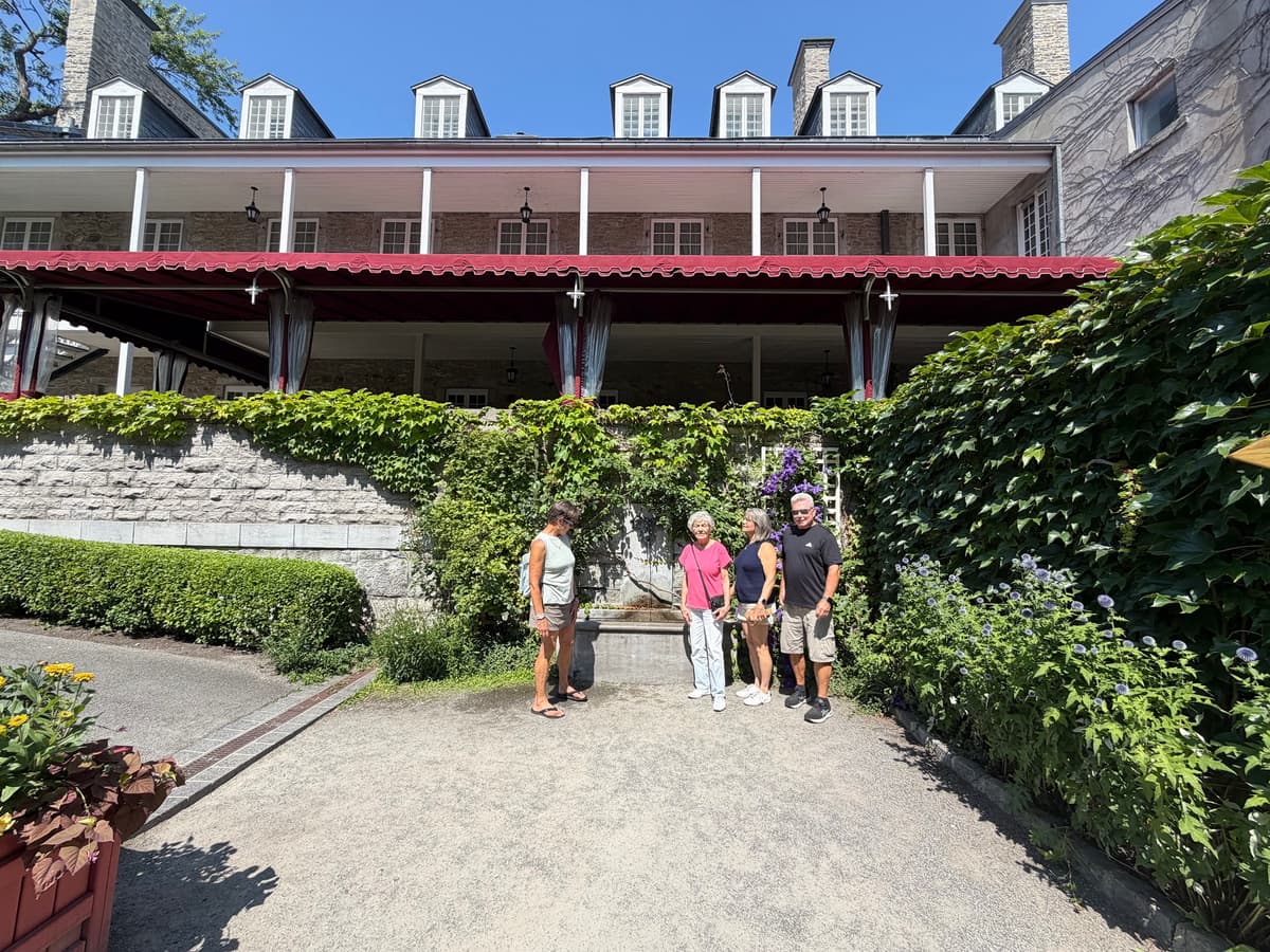 Free Montreal Tours - Old Montreal Walking Tours
