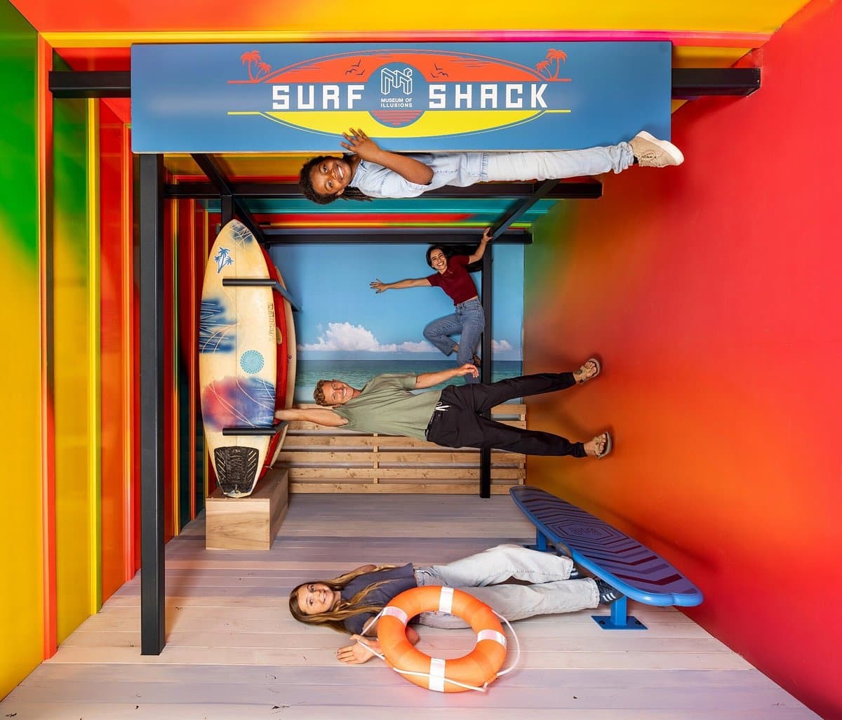 Museum of Illusions - San Diego