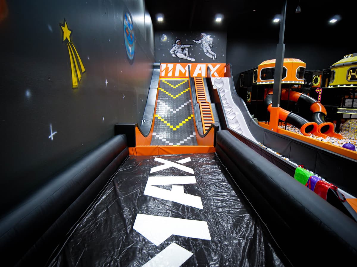 11 MAX Indoor Fun Park