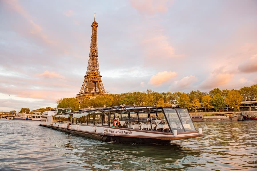 Bateaux Parisiens, photo 1 of 2