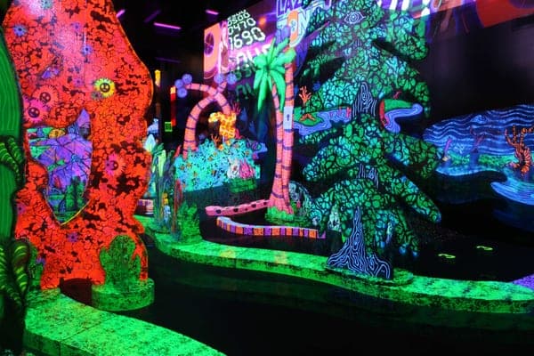 Funshow Place Vertu, photo 1 of 6