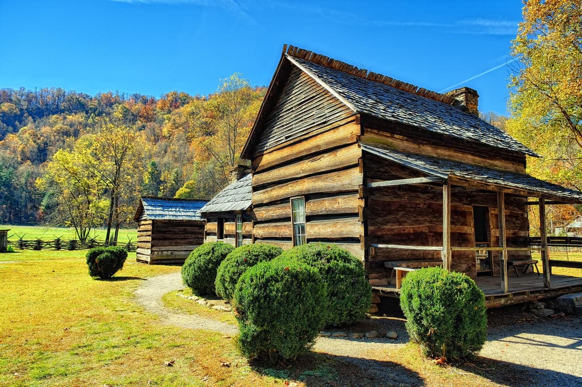 Mountain Farm Museum - Blue Ridge Parkway