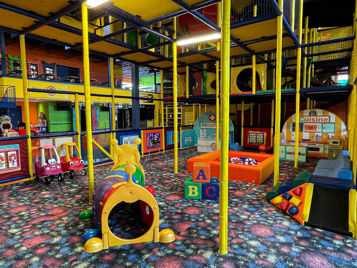 Funtropolis Centre D'amusement