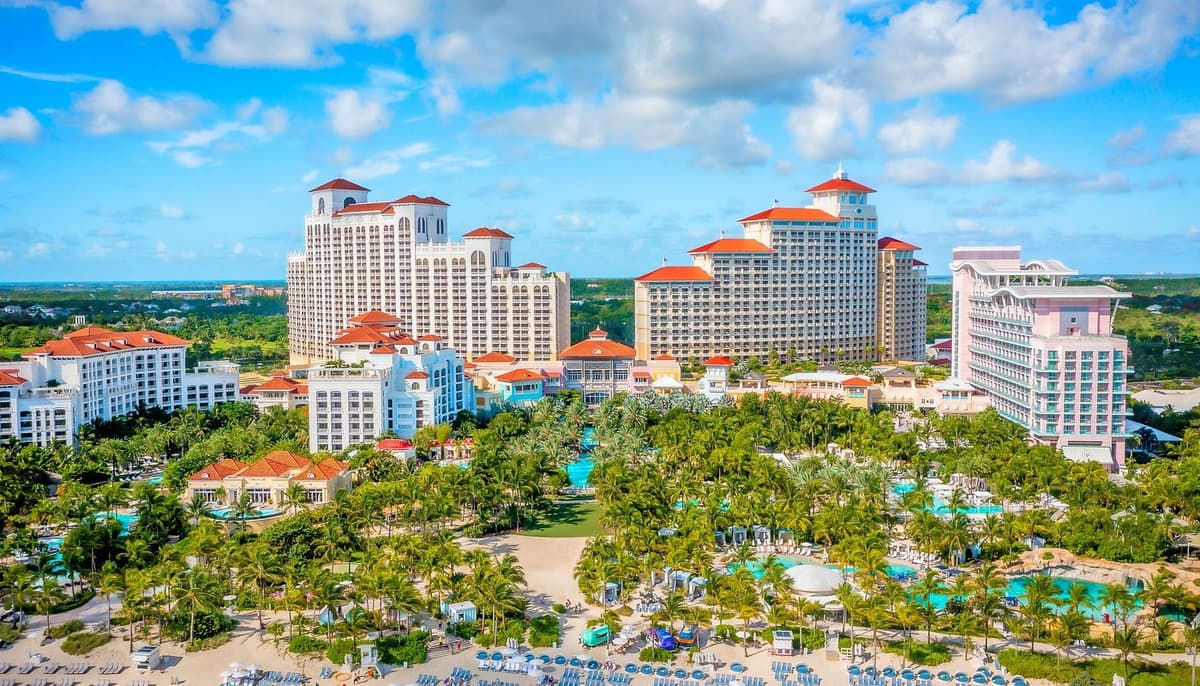 Baha Mar cliff jumping