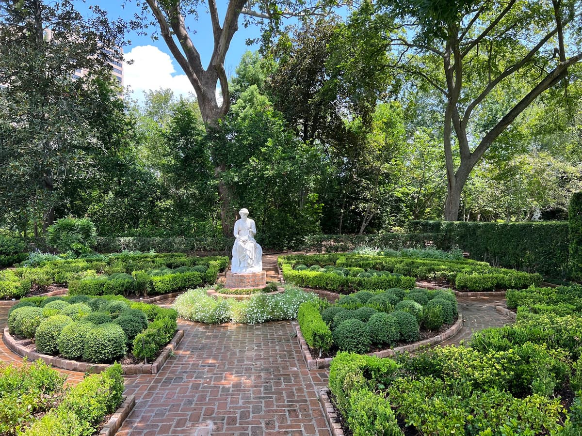 Bayou Bend Collection and Gardens