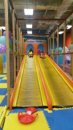 JUST 4 FUN PLAZA CAROLINA
