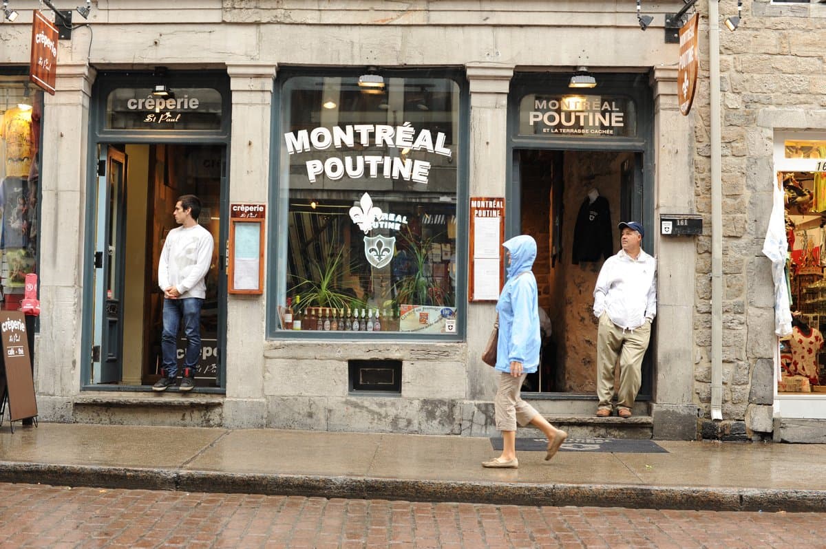 Montréal poutine — photo 1 of 6