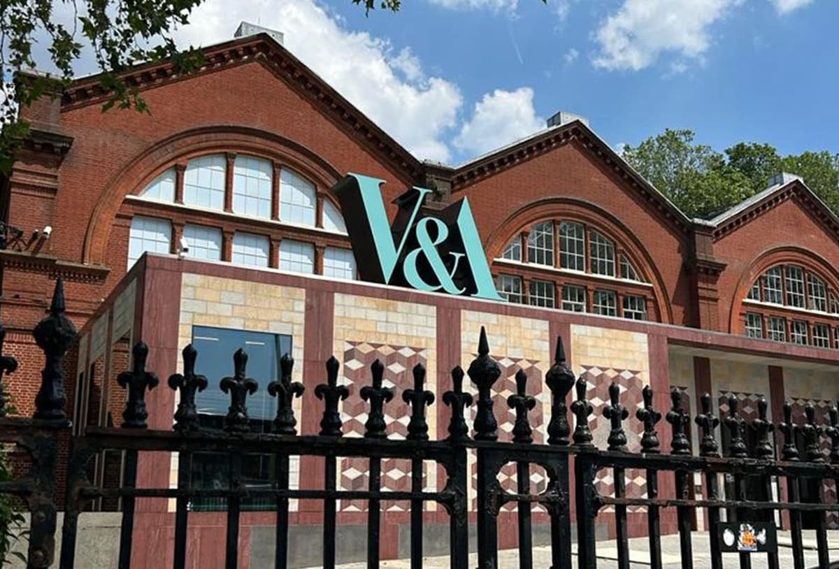 Young V&A, photo 1 of 2