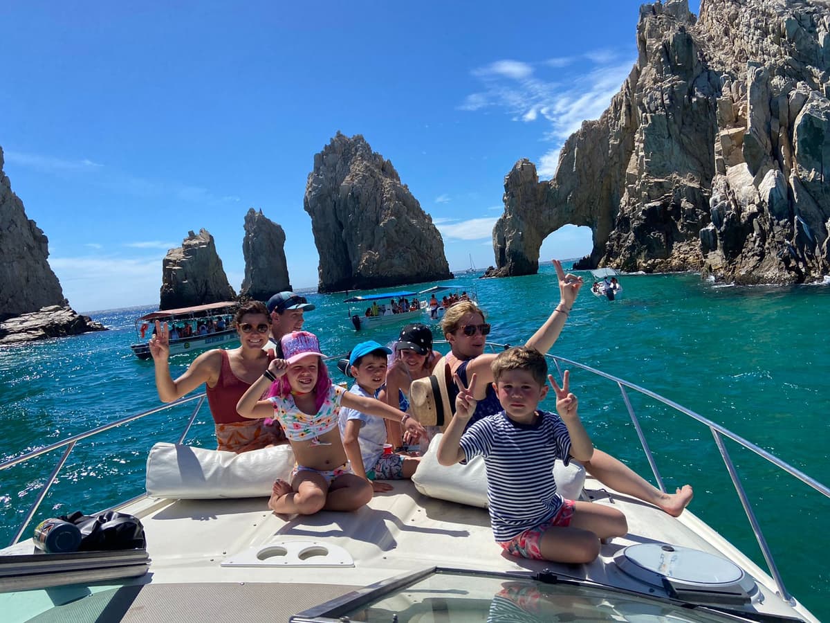 Cabo Activities - Tours - Yacht Rental Cabo San Lucas - Water Activities - Whale Whatching - SOSU