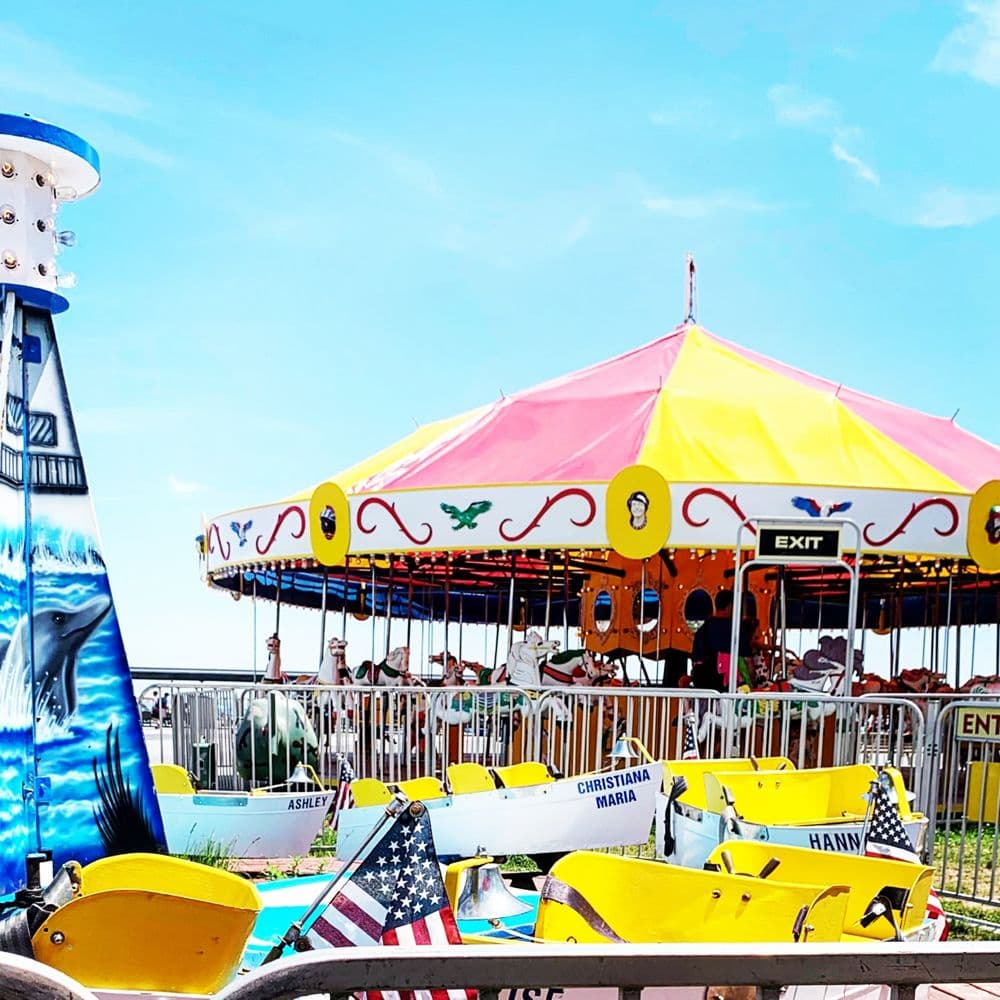 B & L Amusements — photo 1 of 2