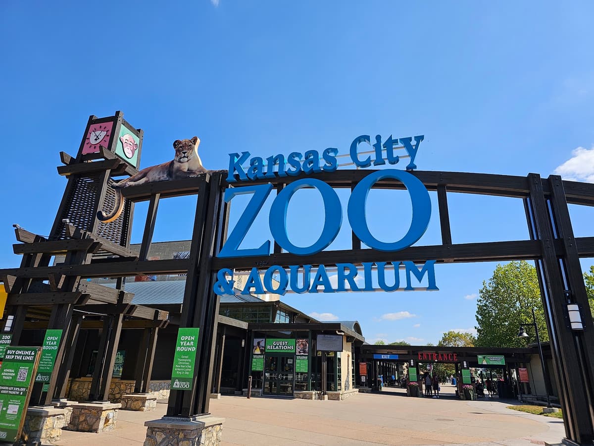 Kansas City Zoo & Aquarium