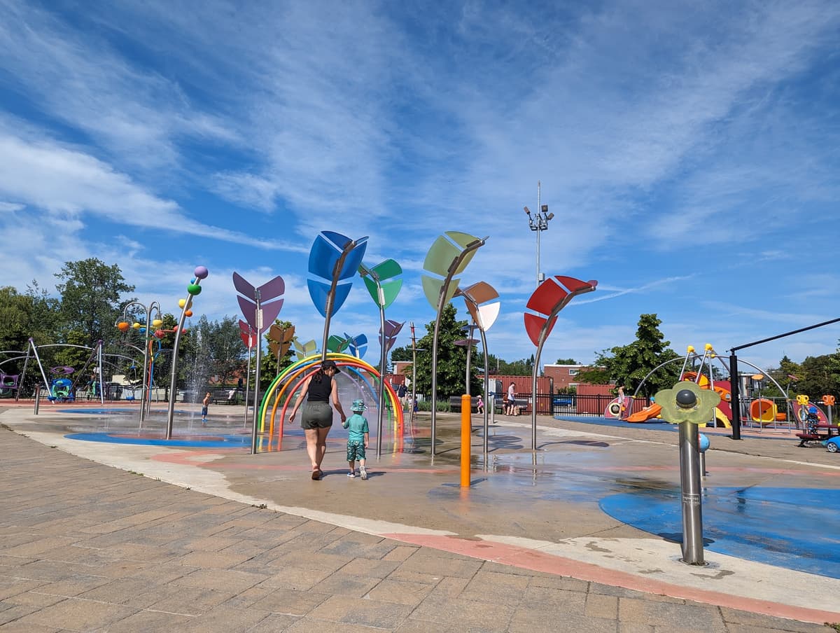 play fountains