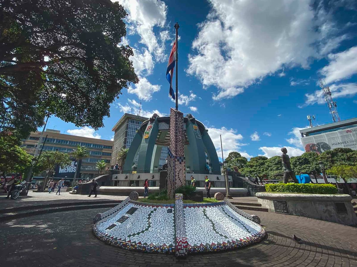 Plaza Universal