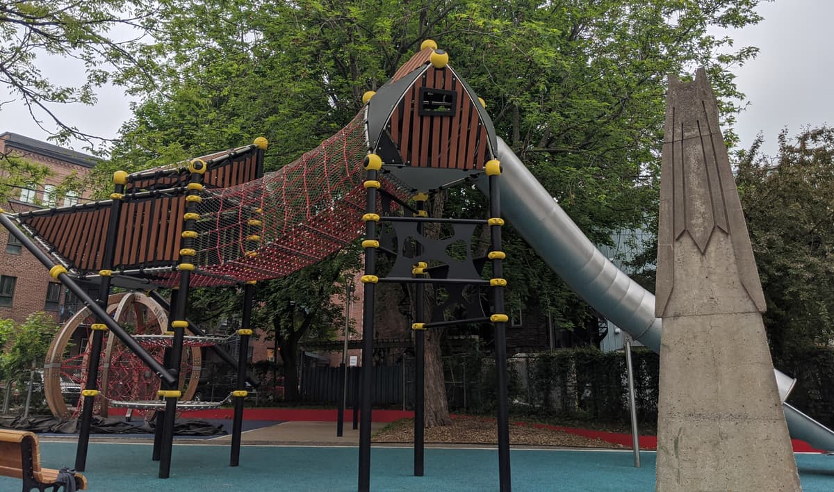 Joyeux-Vikings Park, photo 1 of 6