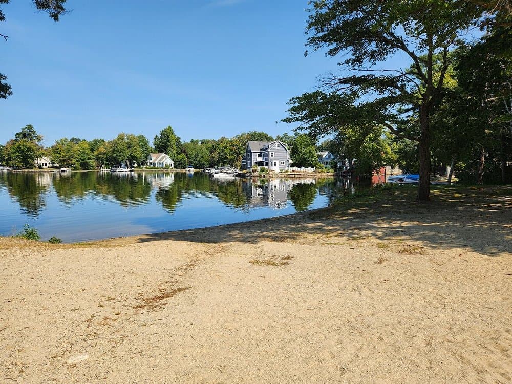 Robbins Farm Park — photo 1 of 2