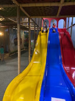 Mountain Play Lodge