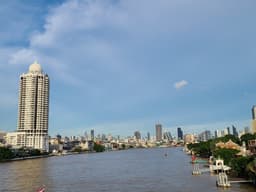Chao Phraya Sky Park