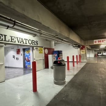The Smith Center | Discovery Children's Museum Parking Garage