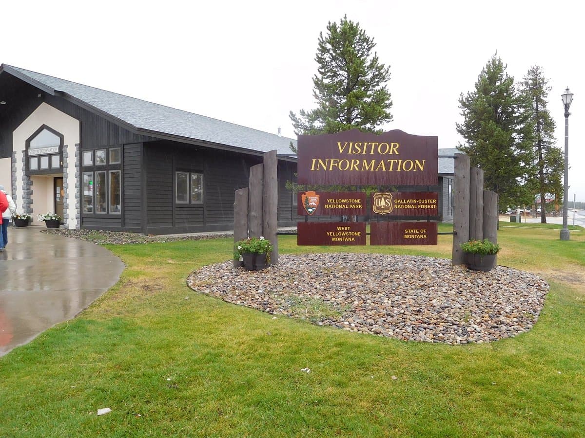 West Yellowstone Visitor Information Center & Chamber of Commerce, photo 1 of 2