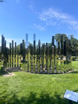 Sydney and Walda Besthoff Sculpture Garden