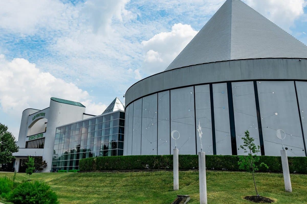 Sudekum Planetarium — photo 1 of 6