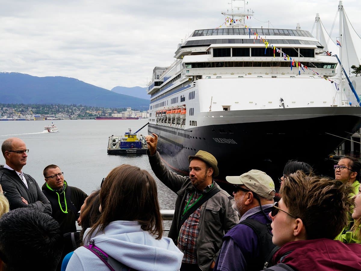 Vancouver Detours, photo 1 of 2