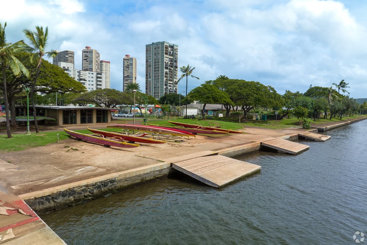 Ala Wai Community Park — photo 1 of 2