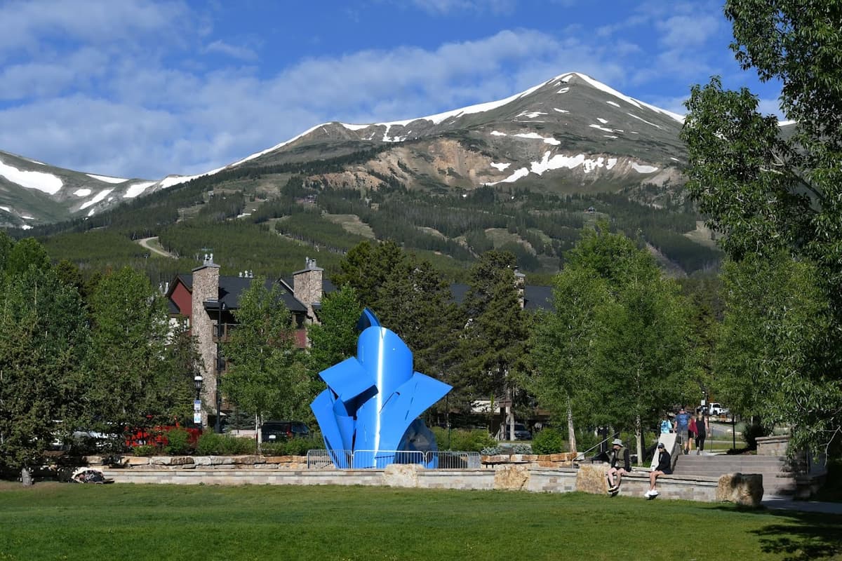 Blue River Plaza