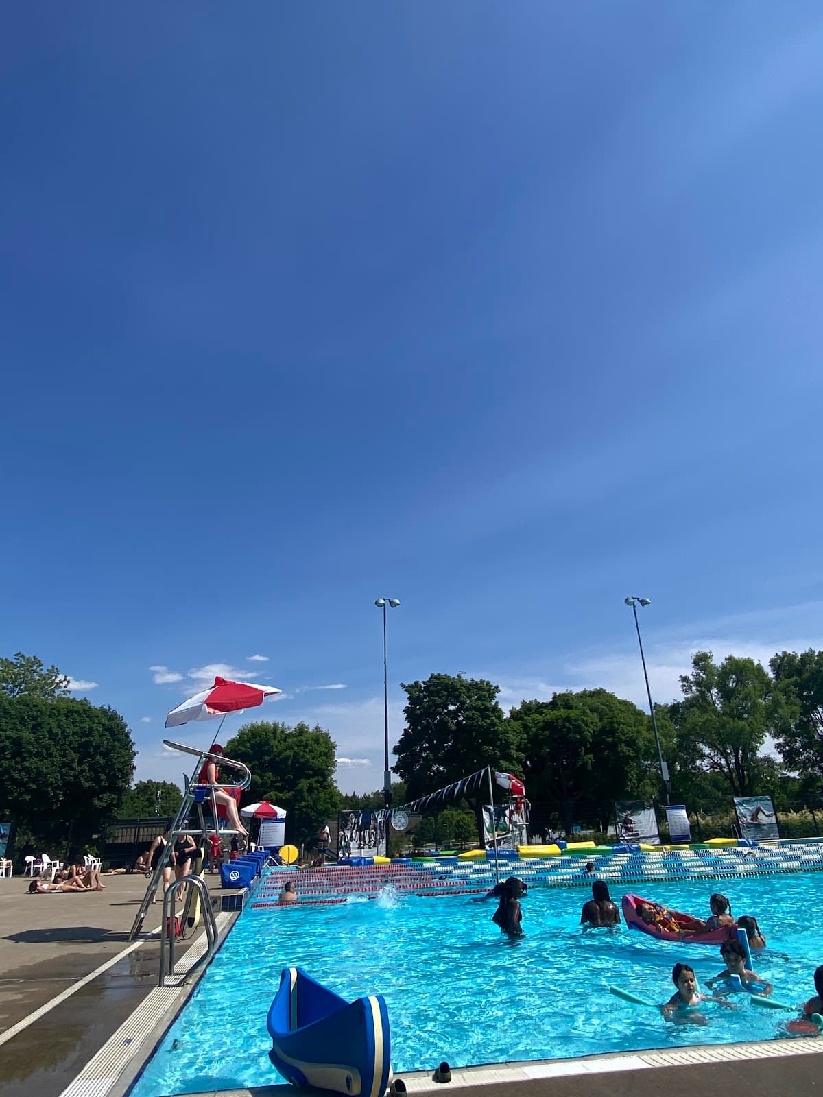 Aquatic complex at Jean-Drapeau Park - play fountains