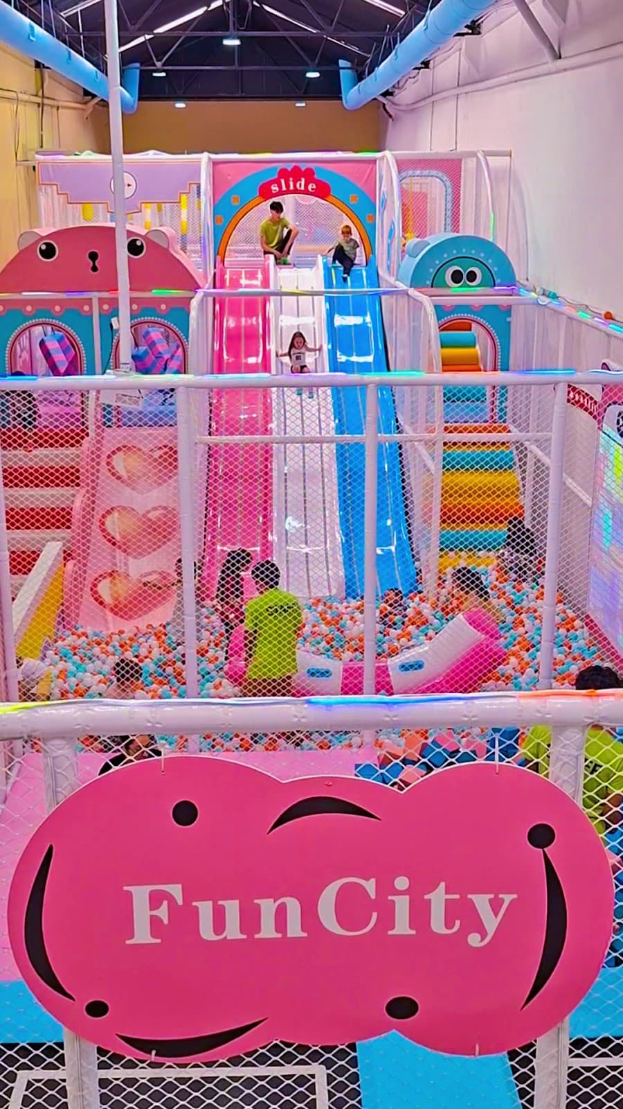 FUN CITY Kids Cafe