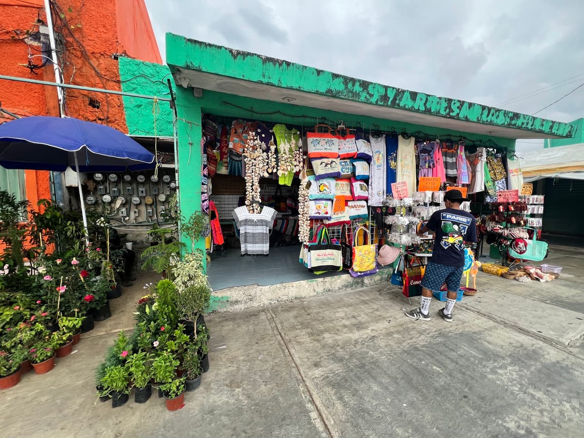 Market 23