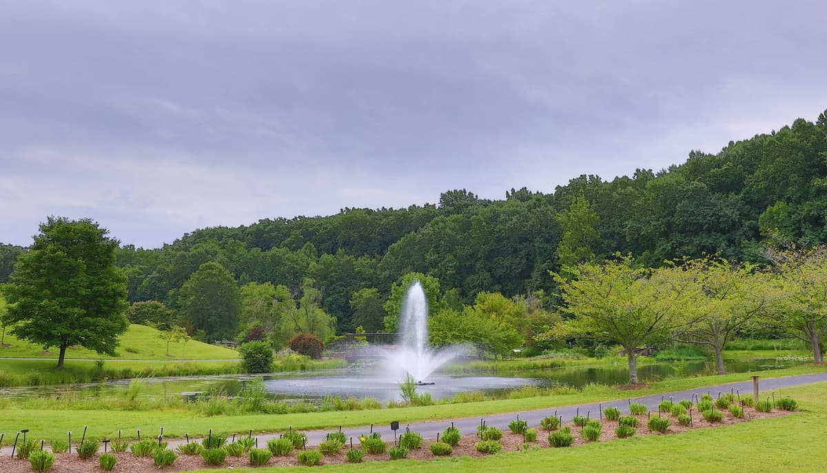 Meadowlark Botanical Gardens