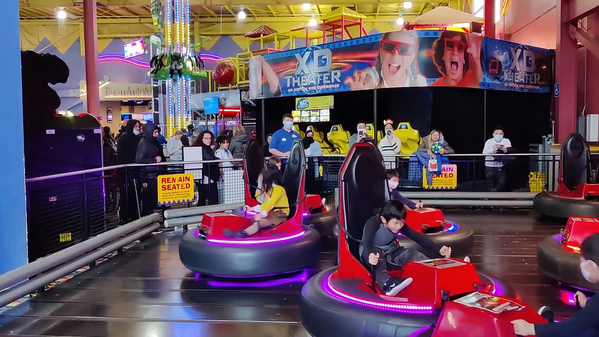 Tukwila Family Fun Center & Bullwinkle's Restaurant