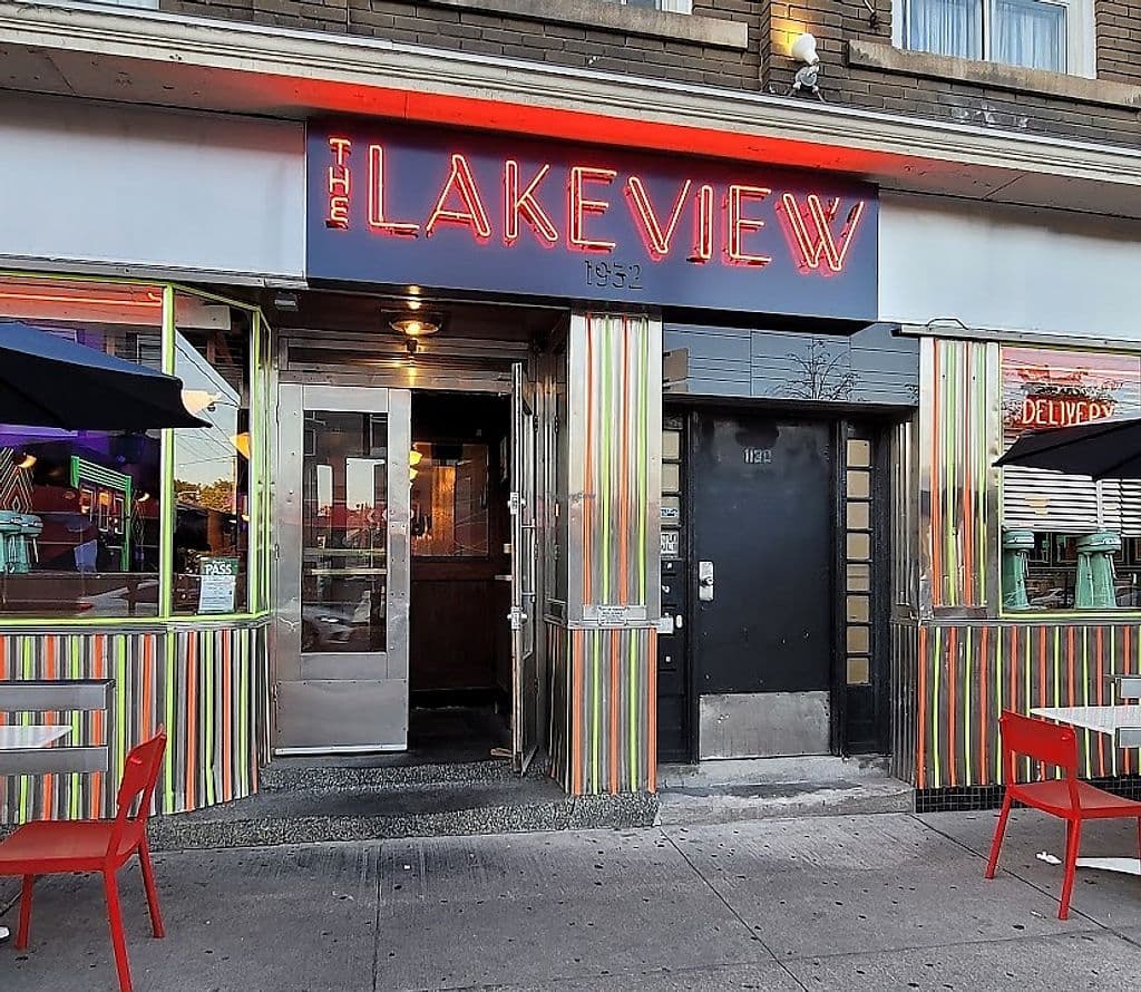 The Lakeview Diner, photo 1 of 4