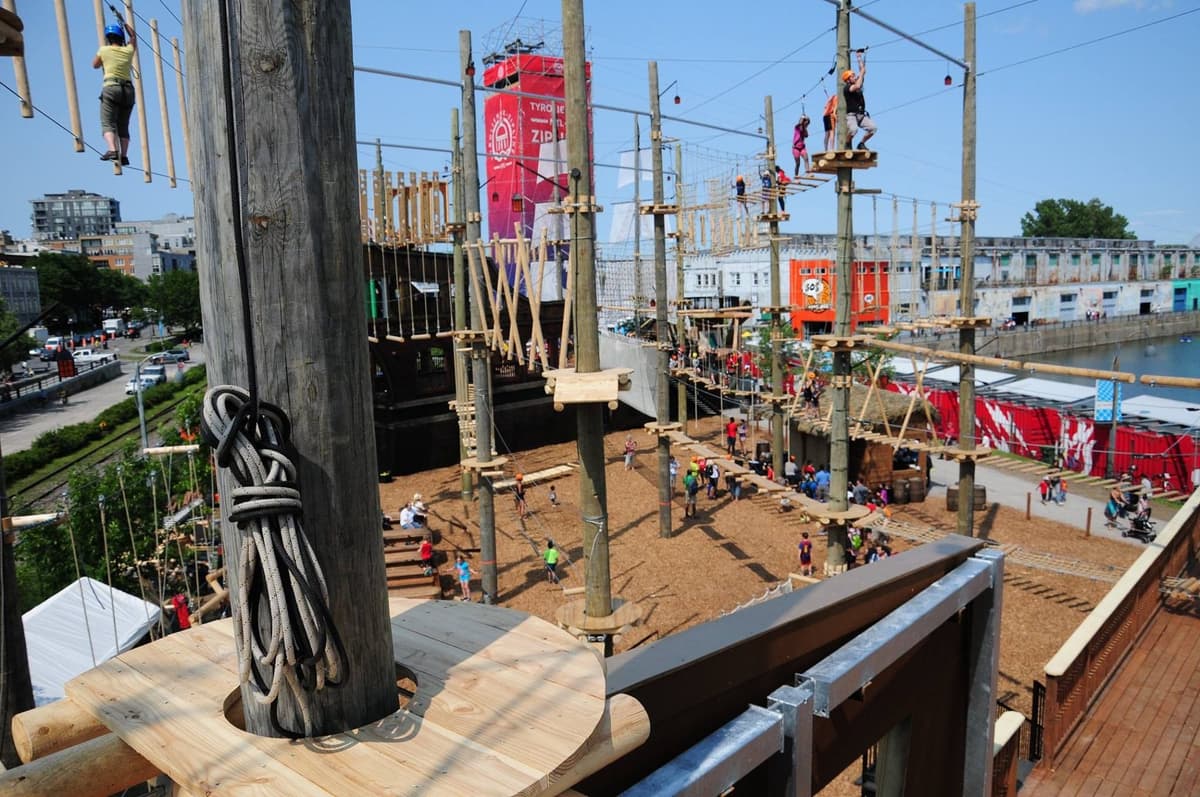 Voiles en Voiles (Pirate Ship Adventure Park)