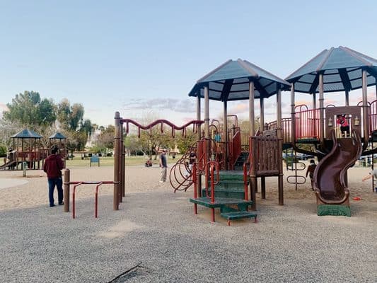 Desert Horizon Park — photo 1 of 2